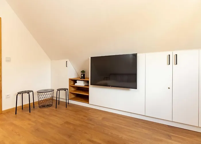 In Near Kutna Hora Castle Villa Cervene Janovice